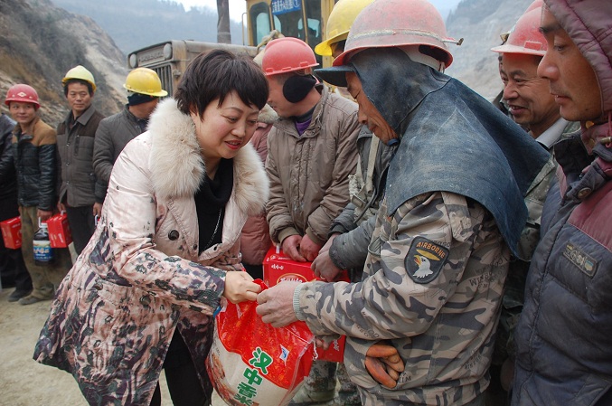 縣委常委、總工會主席強海英.JPG